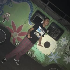 Meet your Posher, Carlos